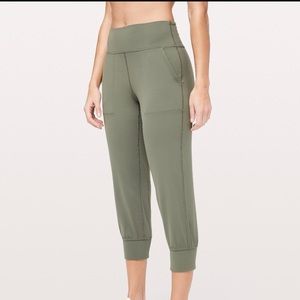 Align Jogger Crop
